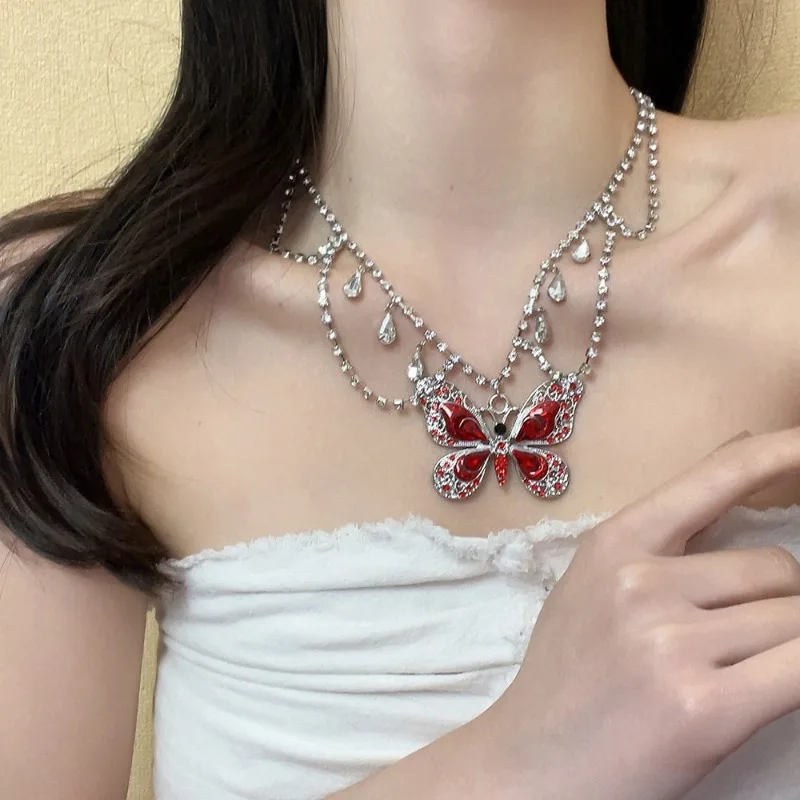 

Red Zirconia Exaggeration Butterfly Necklace For Women Vintage Elegant Chain Choker Femme Party Fashion Jewelry Accessories 2024