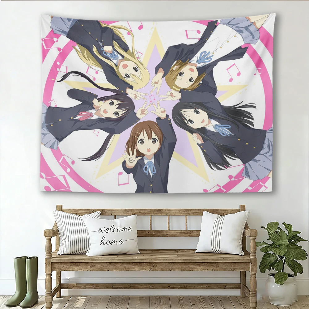 K-ON! Anime-Gruppen-Wandteppich, niedlicher Musik-Anime-Mädchen-Wandbehang, Polyester-Dekoration für Schlafzimmer, Wohnheim und Anime-Fans