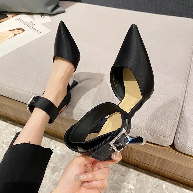 Größe 34-39 Sommerliche sexy Schuhe für Damen, High Heels mit spitzer Zehenpartie, dünner Absatz, elegante Schuhe für Partys, mit Knöchelriemen