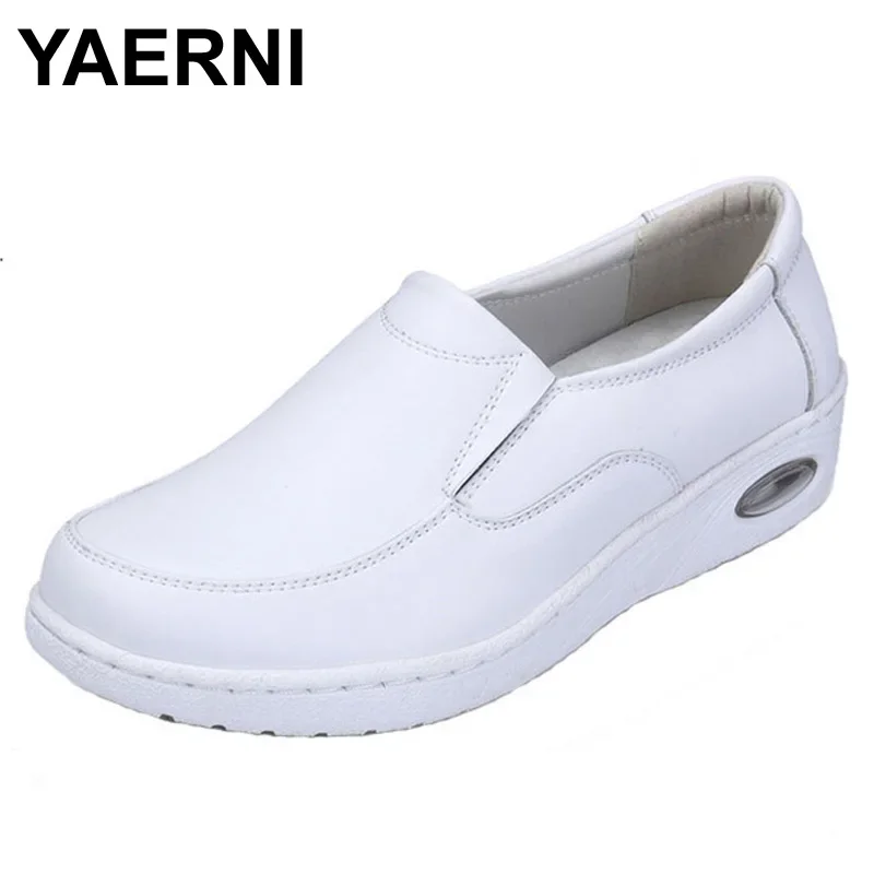 

Женские кроссовки для медсестер YAERNI, мягкая Всесезонная удобная повседневная обувь на платформе с воздушной подушкой, белые
