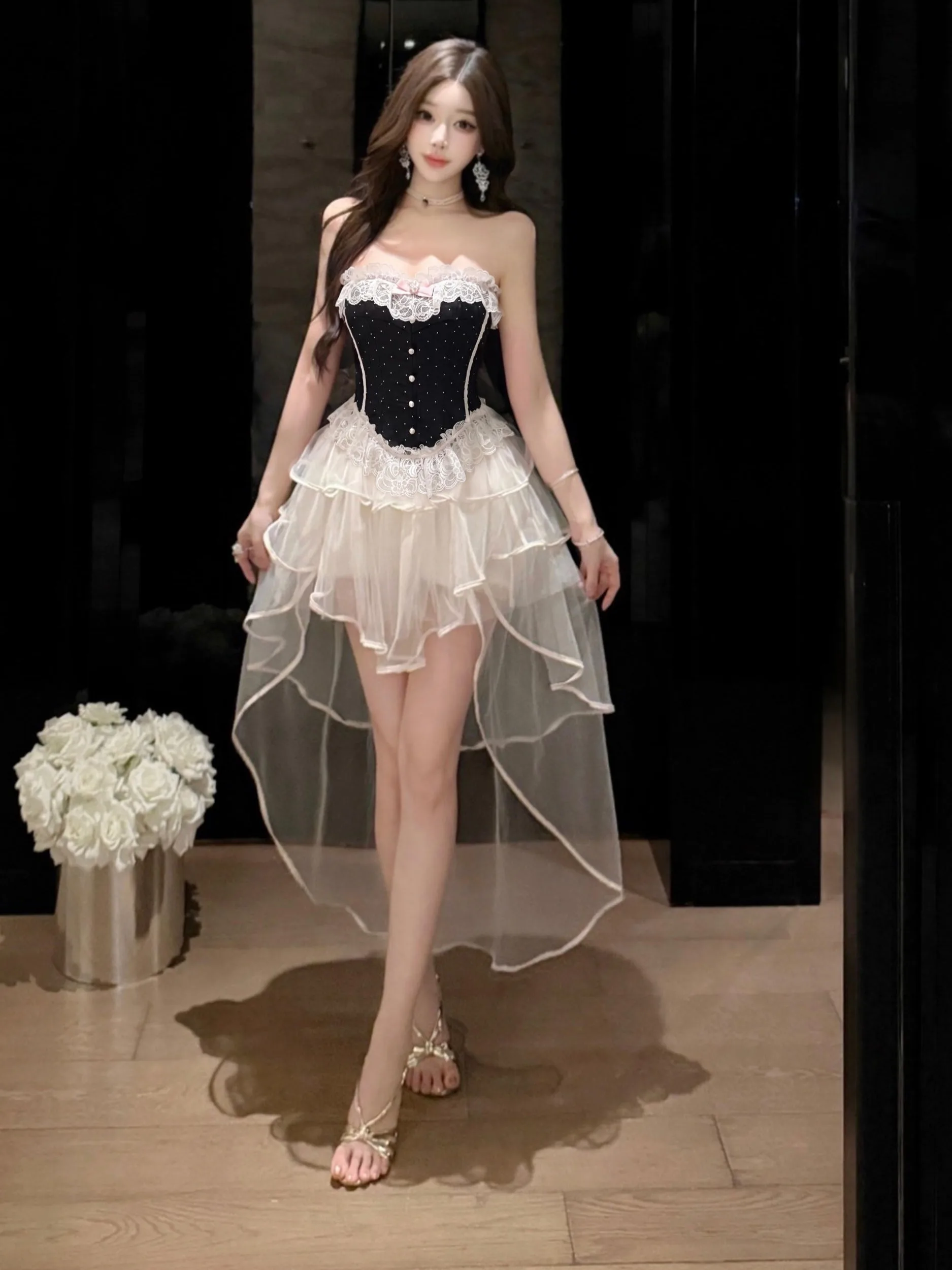 

Pure Desire Sexy Lace Polka Dot Tube Top And Cloudlike Puffy Skirt Set Women's Fashionable Ensemble High Waist Gingham Pattern
