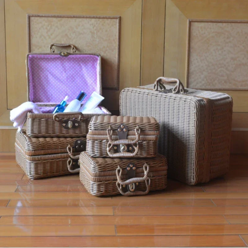 Retro Wicker Suitcase Vintage PP Rattan Picnic Basket with Handle Cosmetic Organizer Gift Box Travel Case Storage Woven