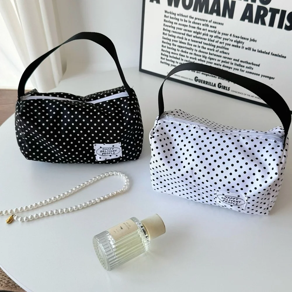 

Y2K Wave Dot Makeup Storage Bag Simple Cute Wave Dot Large Capacity Handbag Three Dimensional Portable Washroom Travel Bags