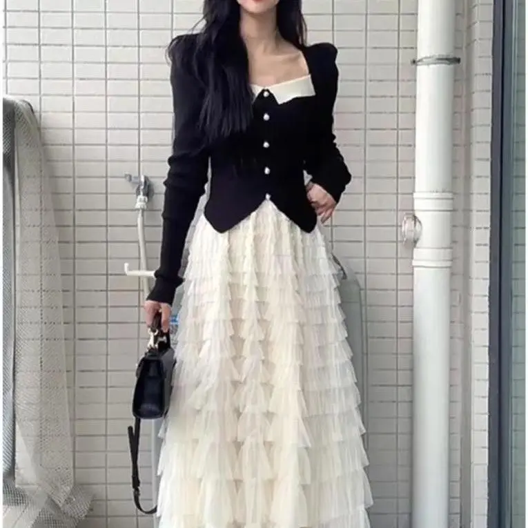 

Women's Slim Fit Knitted Top Square Collar Me f Skirt Two Piece Set Autumn Winter Faion High Waist Cake Skirt