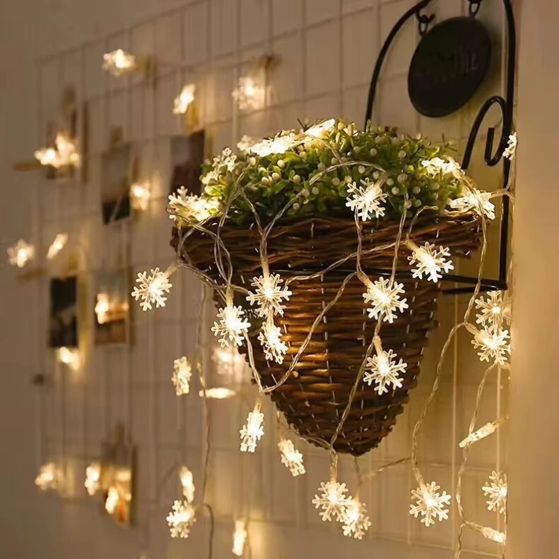 

New Year Valentine's Day Party Supplies Decoration IP44 Battery 1.5M LED Snowflake String Fairy Lights Garland Christmas Tree