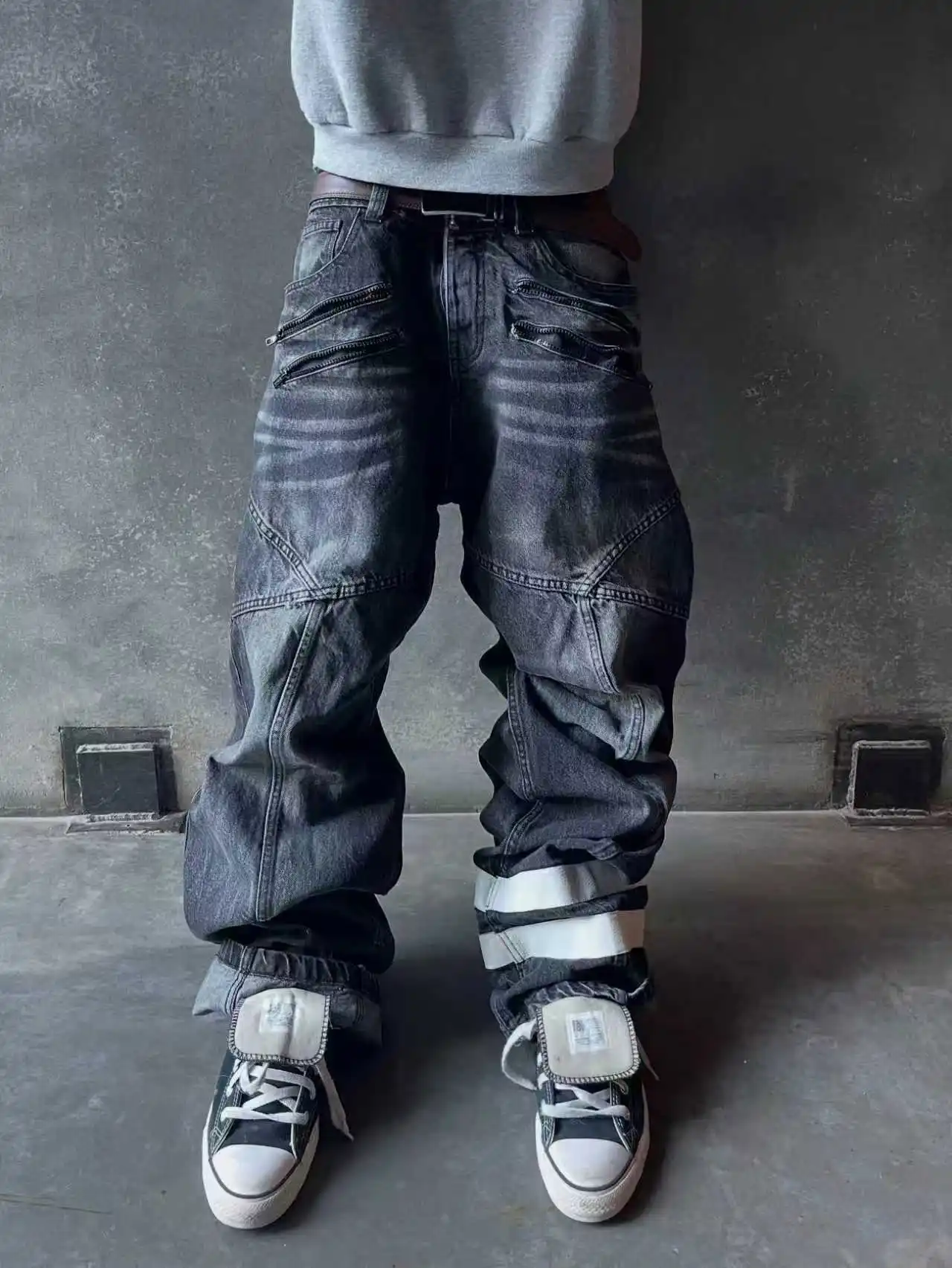 

Европейские и американские модные прямые свободные джинсы с эффектом потертости, рваные, с принтом.