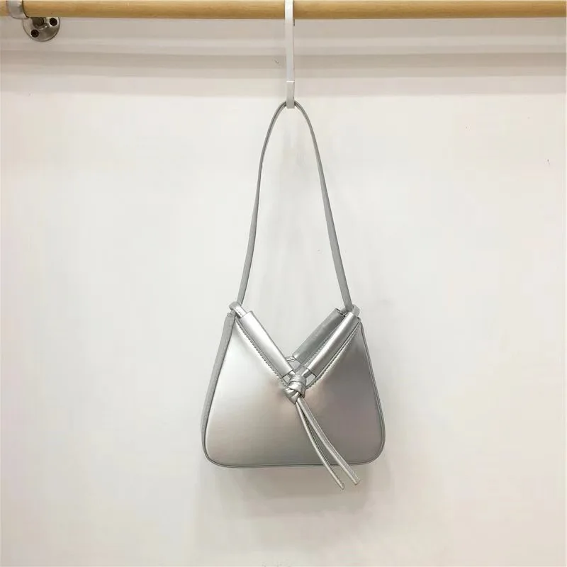 

High-end Luxury Armpit Bag Exquisite And Versatile Shoulder Bag Summer New Korean Fashion Triangle Bag Design Irregular Handbag