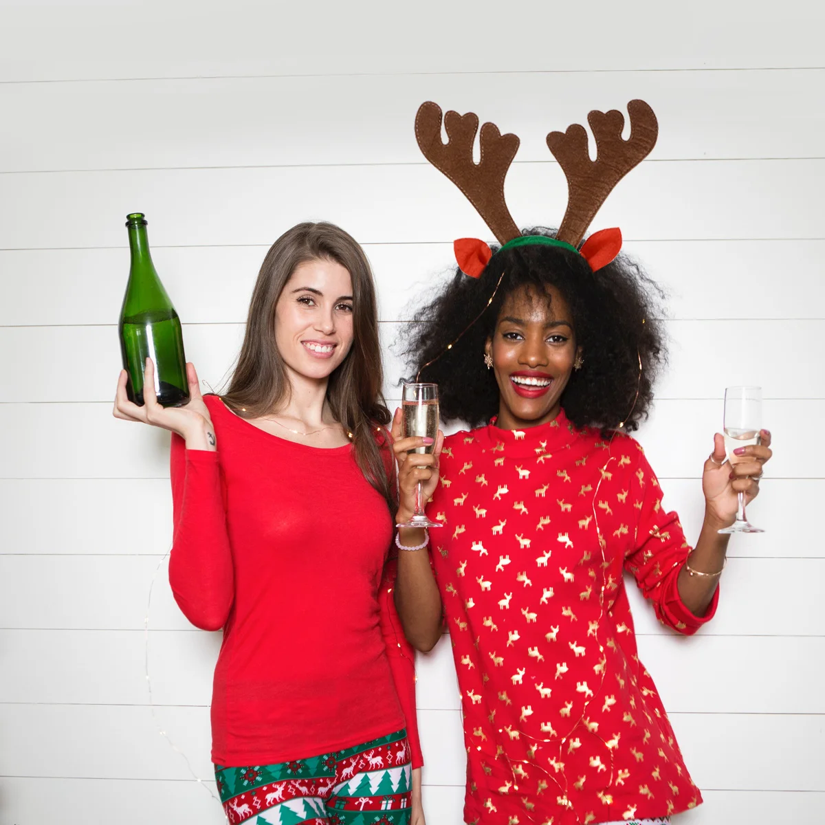 

4Pcs Christmas Antlers Hair Hoops Lightweight Comfortable Headband Adults Party Headdress Festive Hair Band