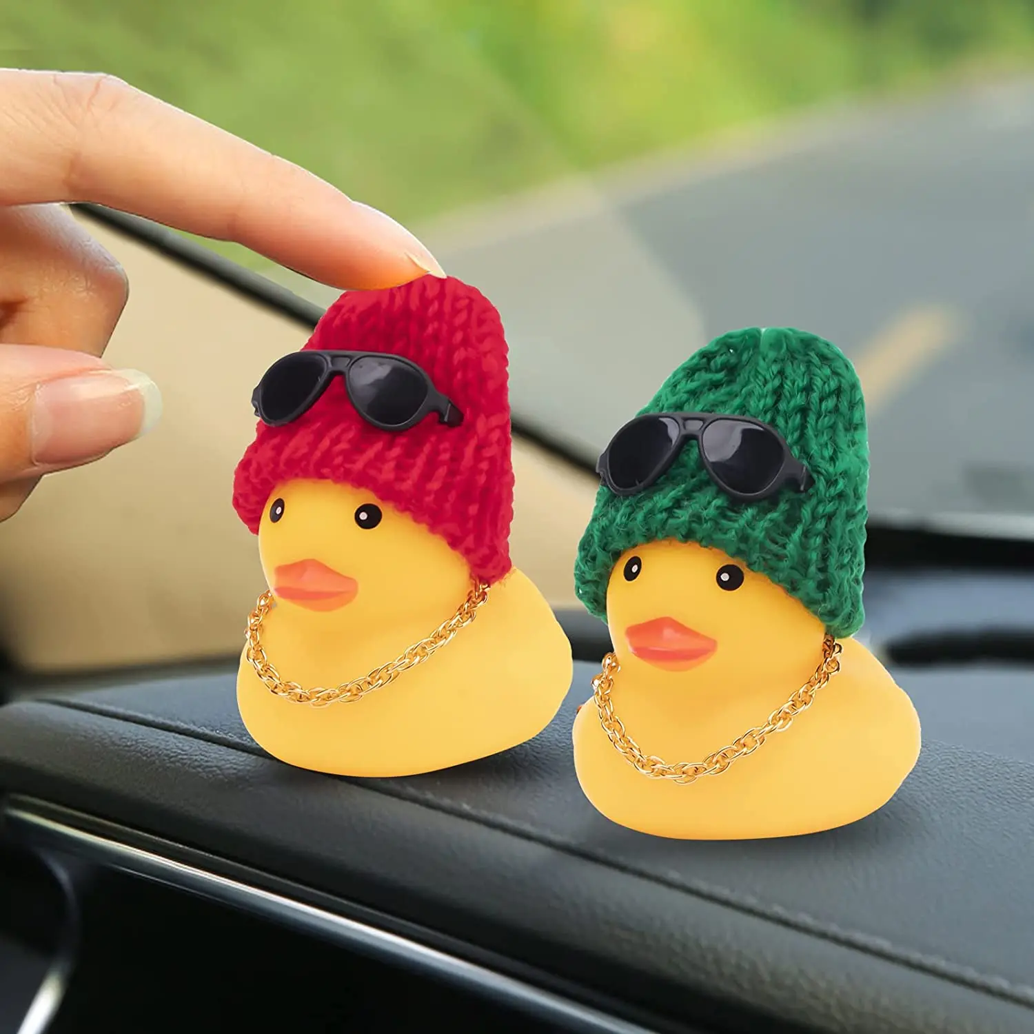 2 pçs ornamentos de carro de pato de borracha bonito pato amarelo decoração do painel do carro com mini chapéu para decorações de carro e escritório