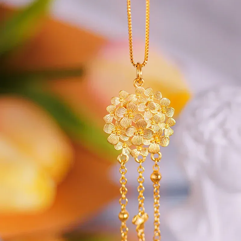 9999 Real Gold 24K High Sense Ancient Gold Hydrangea Fringed Collarbone Necklace Design Sense Fringed Flower Ball Necklace