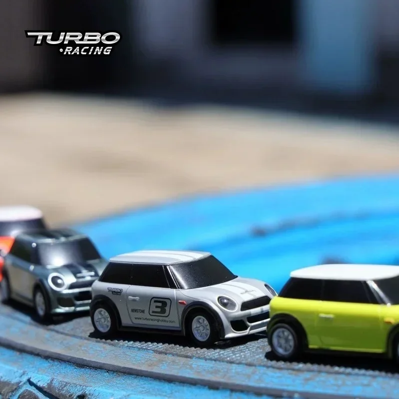 Turbo Racing Full Scale Rc 1:76 Kolorowa obudowa samochodu Mini zdalnie sterowany samochód C10 Zestaw biurowy Redukcja ciśnienia Zabawki rekreacyjne