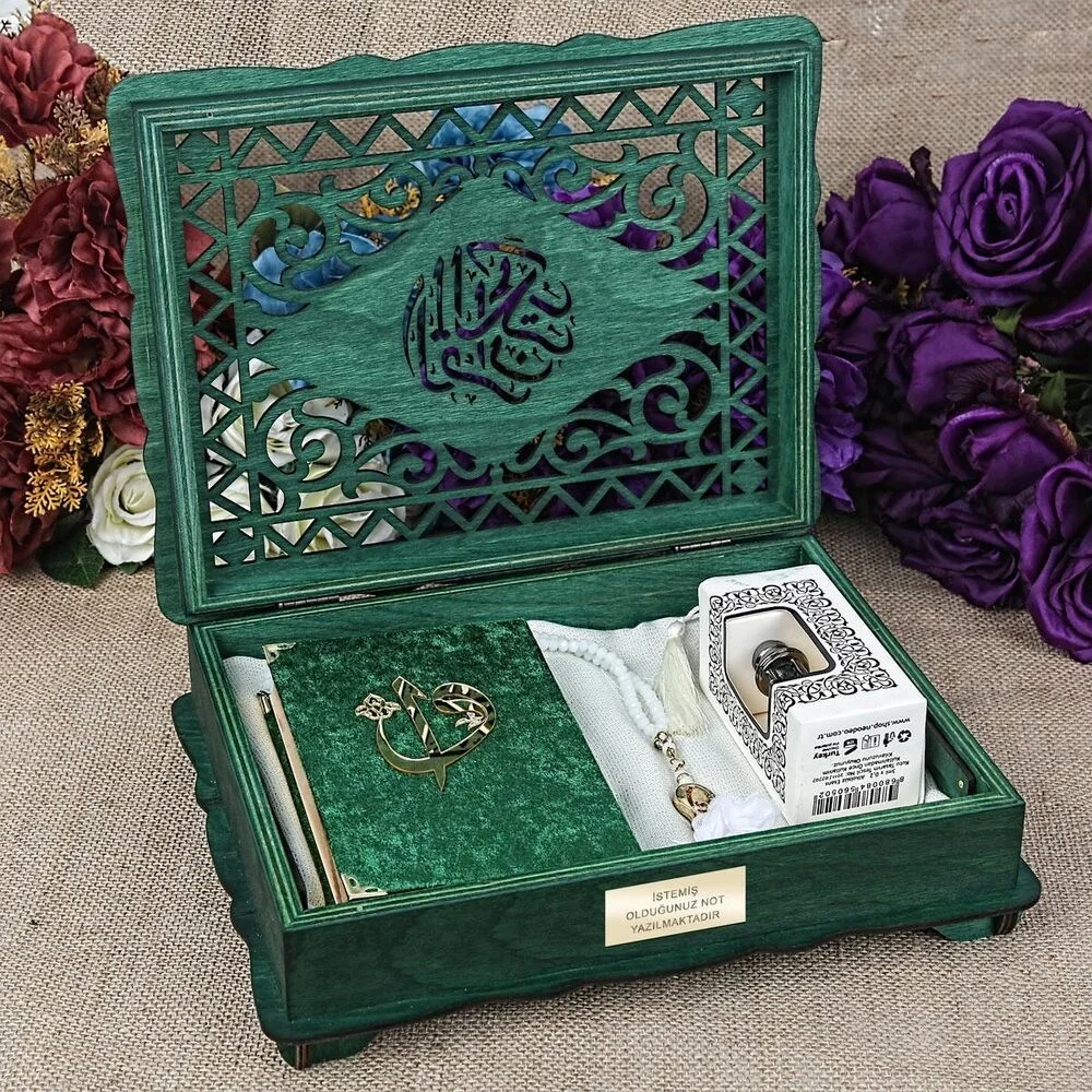 Luxury Muslim Gift Set Women Shawl Velvet Covered Holy Quran Tasseled Pearl Rosary Personalized Wooden Box Bookcase Wholesale