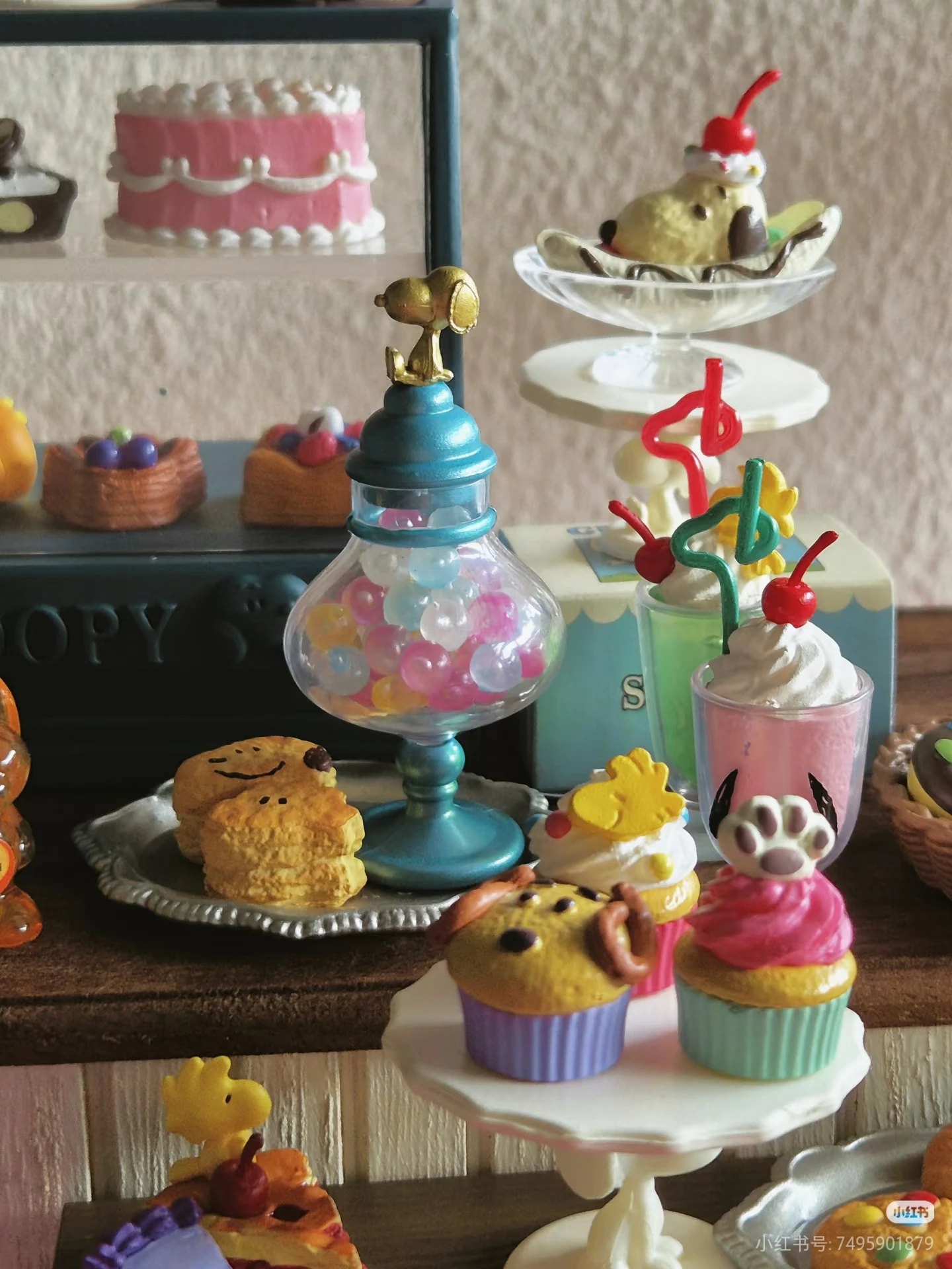 Re-Ment Snoopy's American Dessert Shop Series Blind Box Collezione di scene in miniatura Decorazione da scrivania Figura giocattolo per regalo di compleanno
