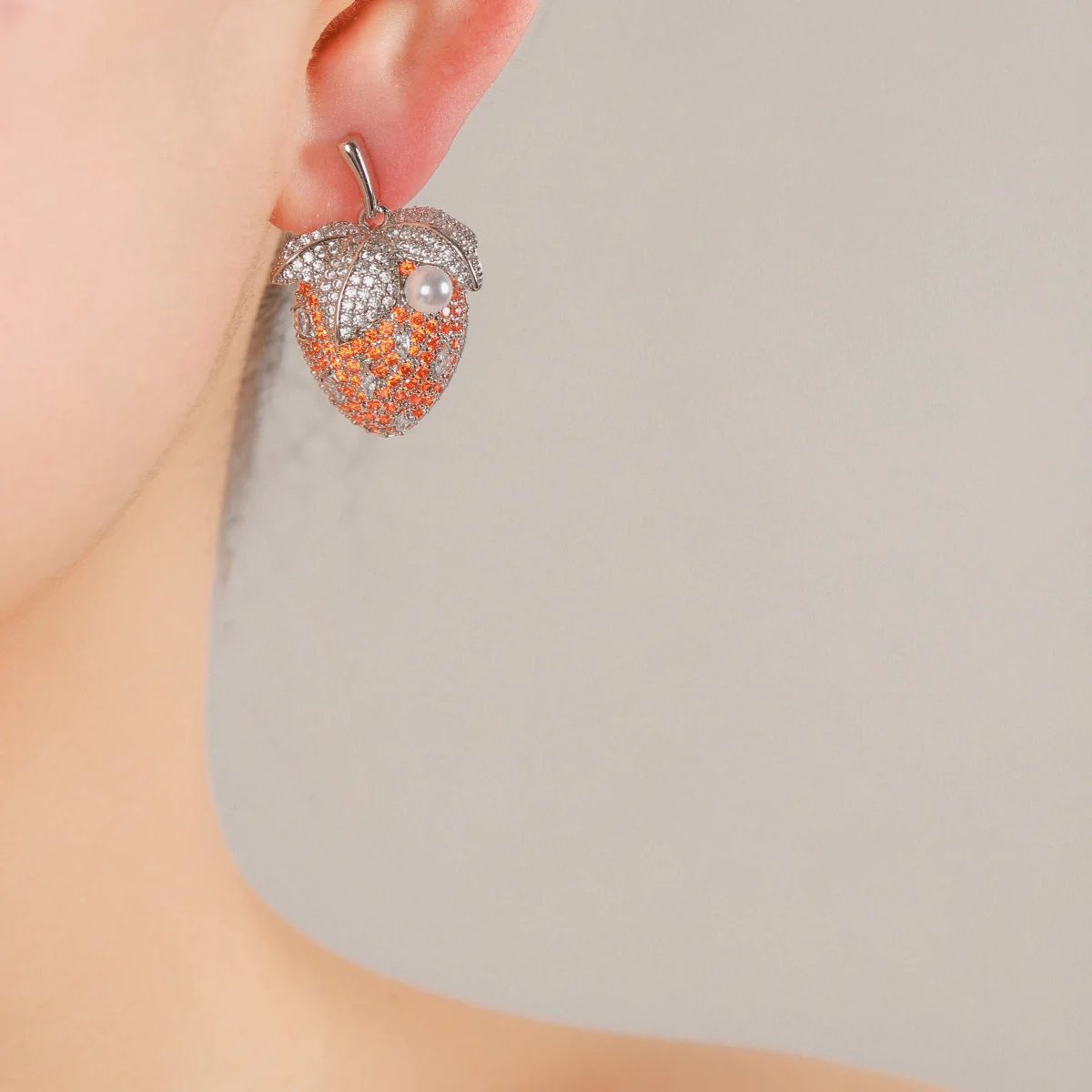 New Orange-pink strawberry earrings fruit fashion sweet girls summer jewelry women