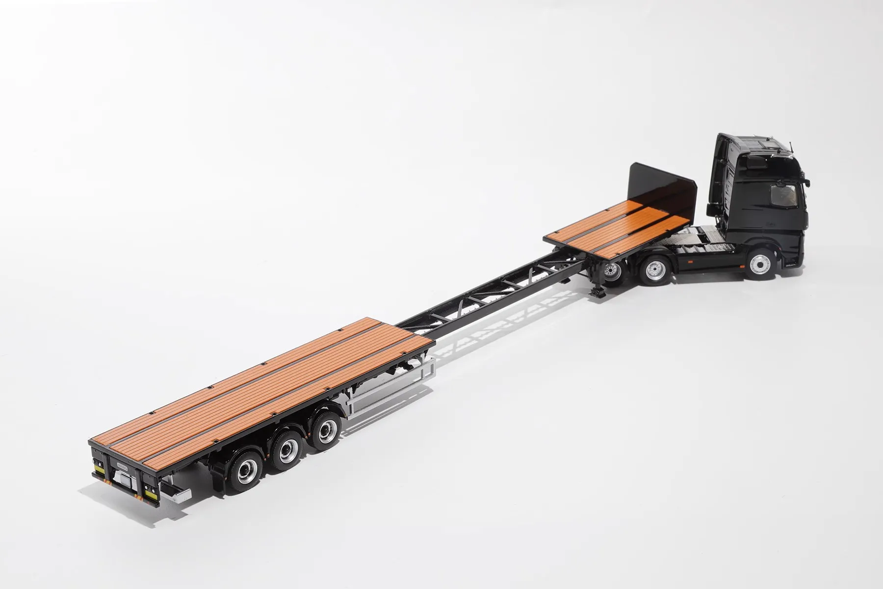 GCD 1/64 ACTROS GIGASPACE 6x2 Sattelzugmachine & Schaalbare Trailer Legering Speelgoed Motorvoertuig Diecast Metaal Model Geschenken