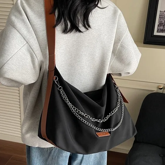 حقيبة كتف نسائية فاخرة 2025، محفظة مبطنة مستوحاة من الطراز العتيق، متسوق كاجوال متعدد الوظائف لعطلة نهاية الأسبوع والسفر ​