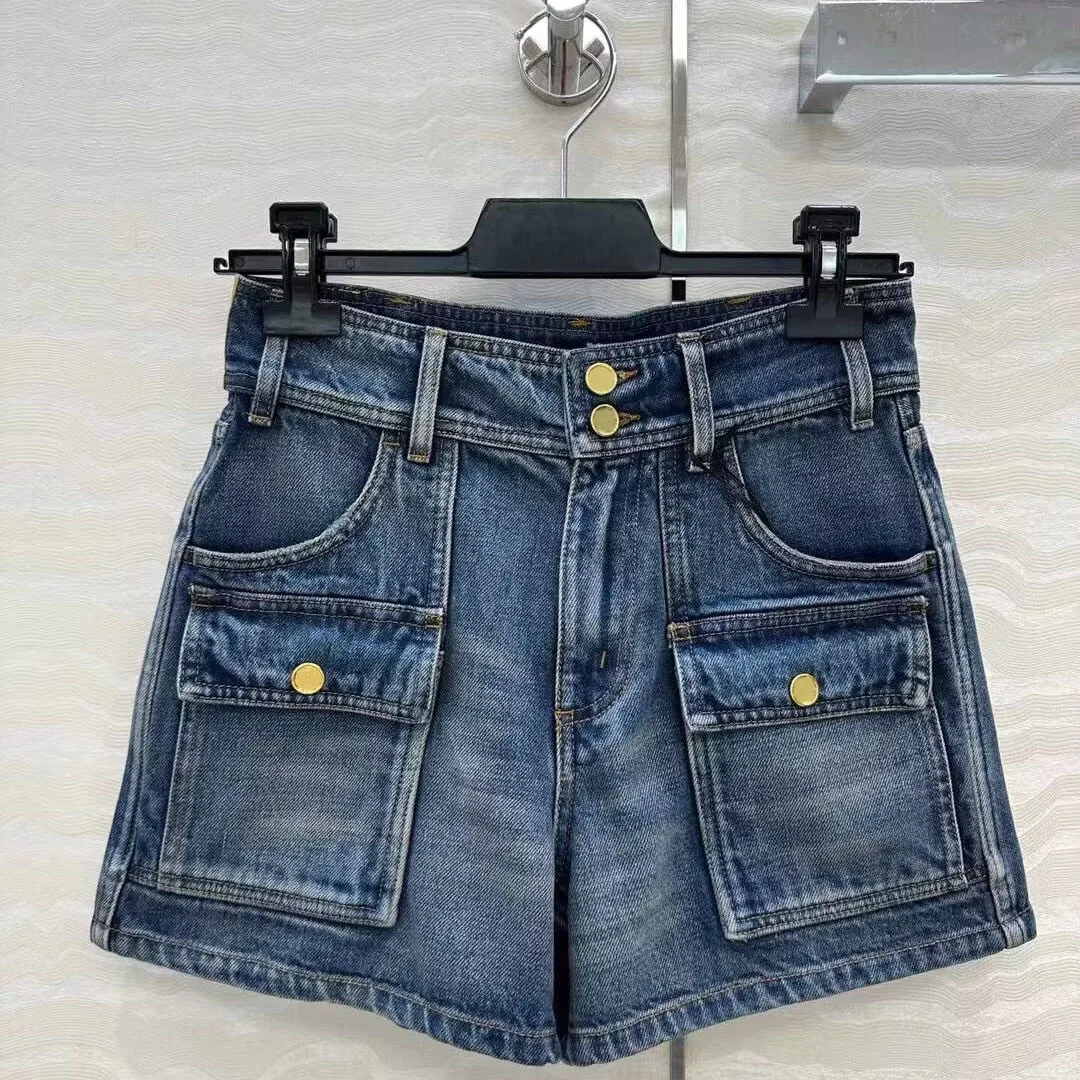 

2025 New Fashion Summer Washed Blue Denim Shorts Women Gold Button High Waist Big Pockets Vintage Streetwear Shorts