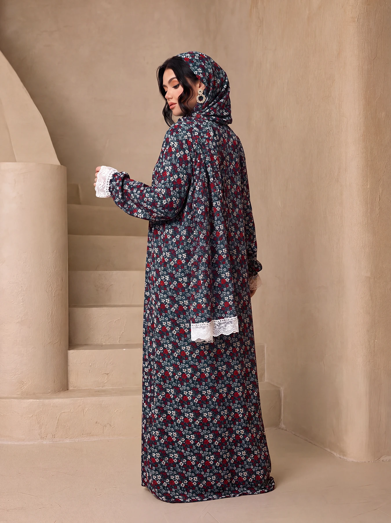 Set Abaya Bunga-bunga Kecil 3 - Ascot Neck Scarf ulasan dan harga