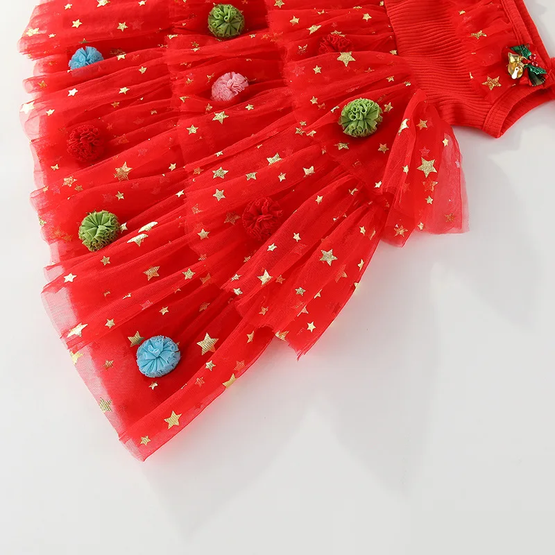Weihnachts-Schwestern-Partnerlook: Ärmelloses Rüschen-Schulterkleid mit Weihnachtsbaum-Motiv für Mädchen (0-6 Jahre) – Detail 12