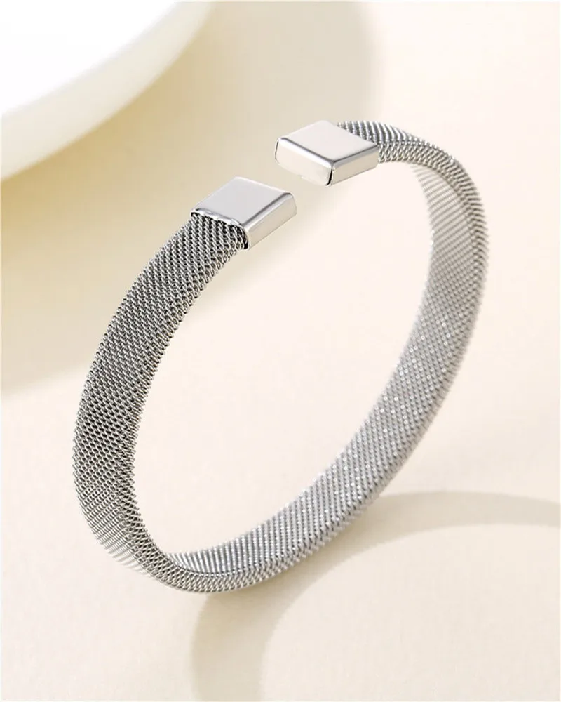 Wire Bracelet For Women Metal Stainless Steel Bracelet Fashion Jewelry Sets Luxury Designer Jewelry Accessory