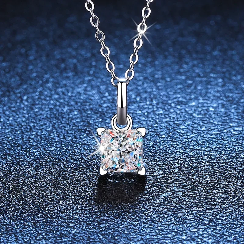 1.2ct Princess Cut Moissanite Pendant Necklace Women 925 Sterling Silver D Color VVS1 Moissanite Charm Necklace Platinum Finish