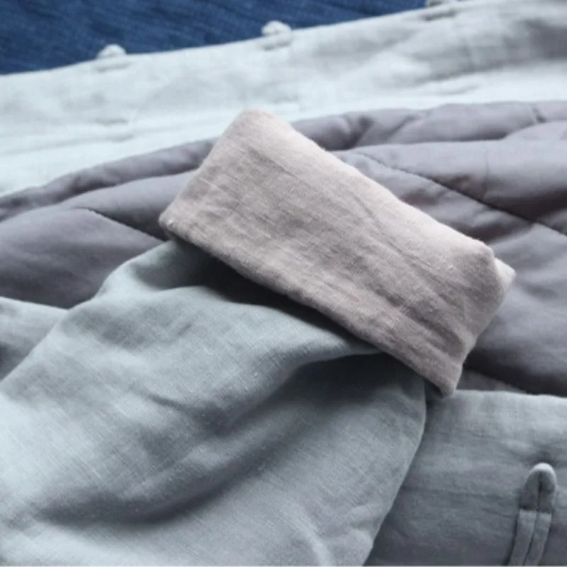 النمط الصيني القطن الكتان سترة المرأة 2025 جديد الخريف موضة رقيقة منتصف طول معطف مع مشبك ملابس الشتاء غير رسمية