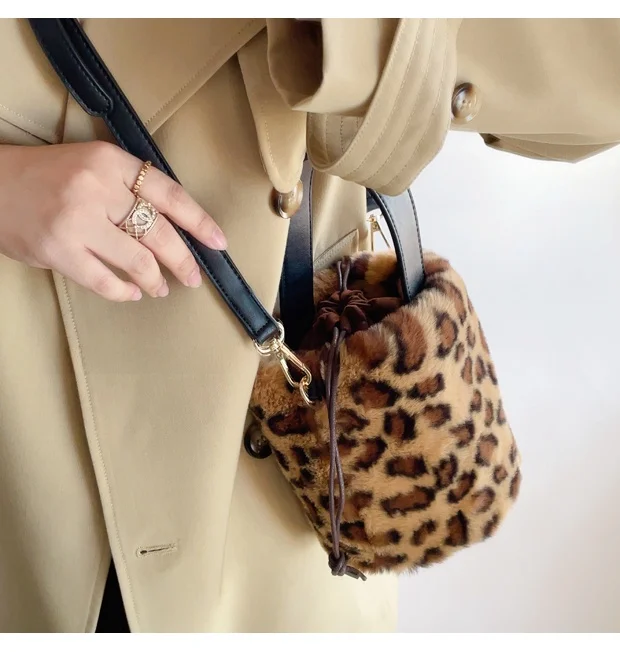 

Не свадебная меховая сумка, женская сумка-ведро через плечо, корейская сумка из кроличьего меха, модная универсальная сумка Plu, модная