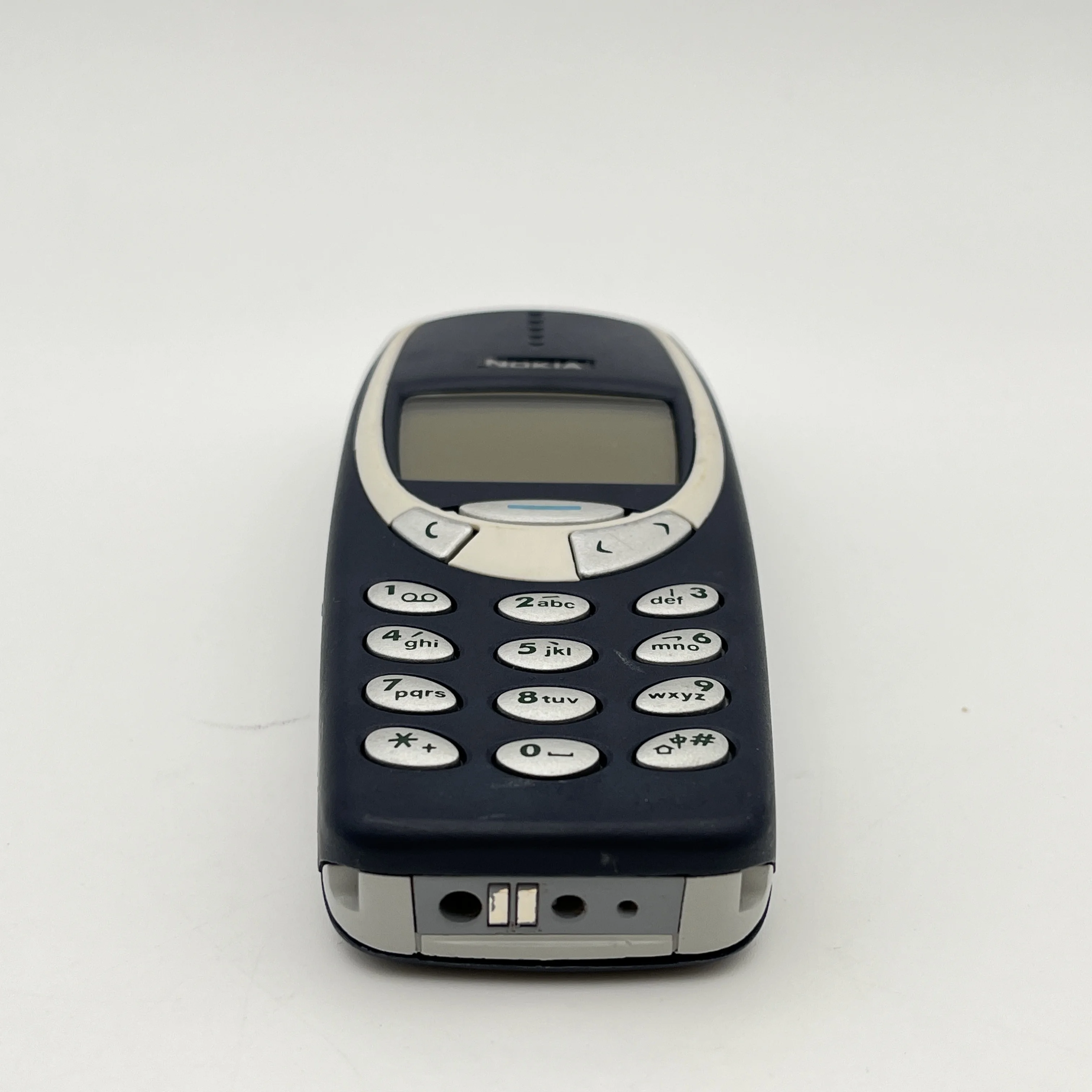 لوحة مفاتيح أصلية غير مقفلة Nokia 3310 ذات شريحة واحدة GSM 900/1800 مدخل نص توقع للهاتف المحمول لوحة مفاتيح متعددة اللغات مصنوعة في فنلندا