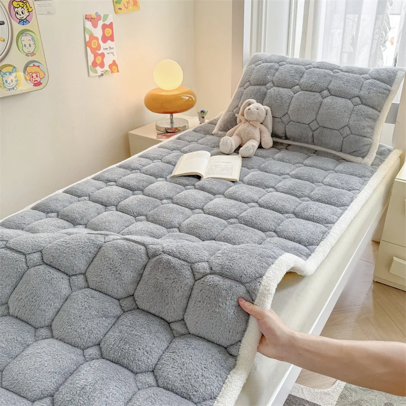 

Plush Teddy Fleece Mattress Thick Cotton Filling for Student Dorm Bunk Bed Home Winter Comfort