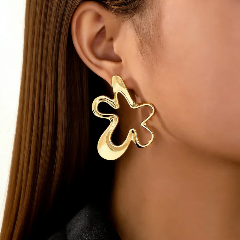 Cross-border exaggerated large earrings, special-shaped geometric stud earrings, high-end sense hollowed out irregular creative