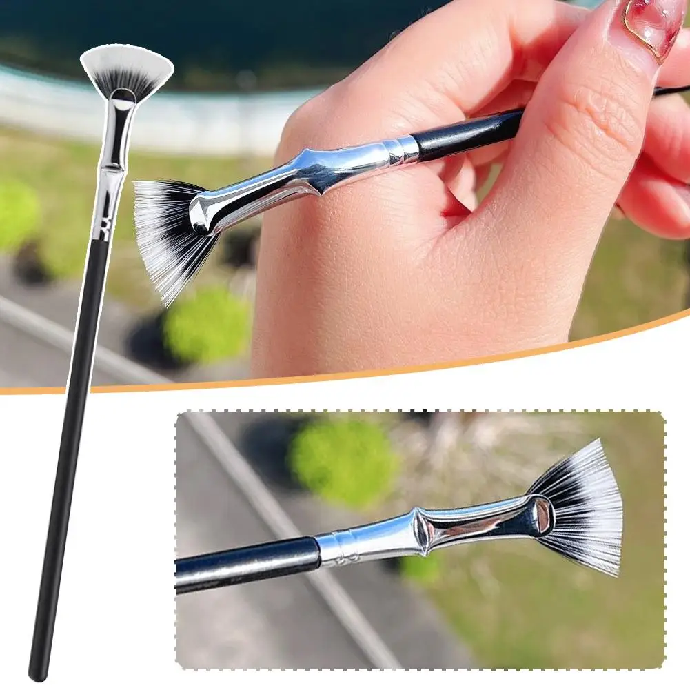 Fan-shaped Eyelash Brush Bent Mascara Separator Brushes For Eyelashes Professional Mini Eyelash Brush Beauty Makeup Tool