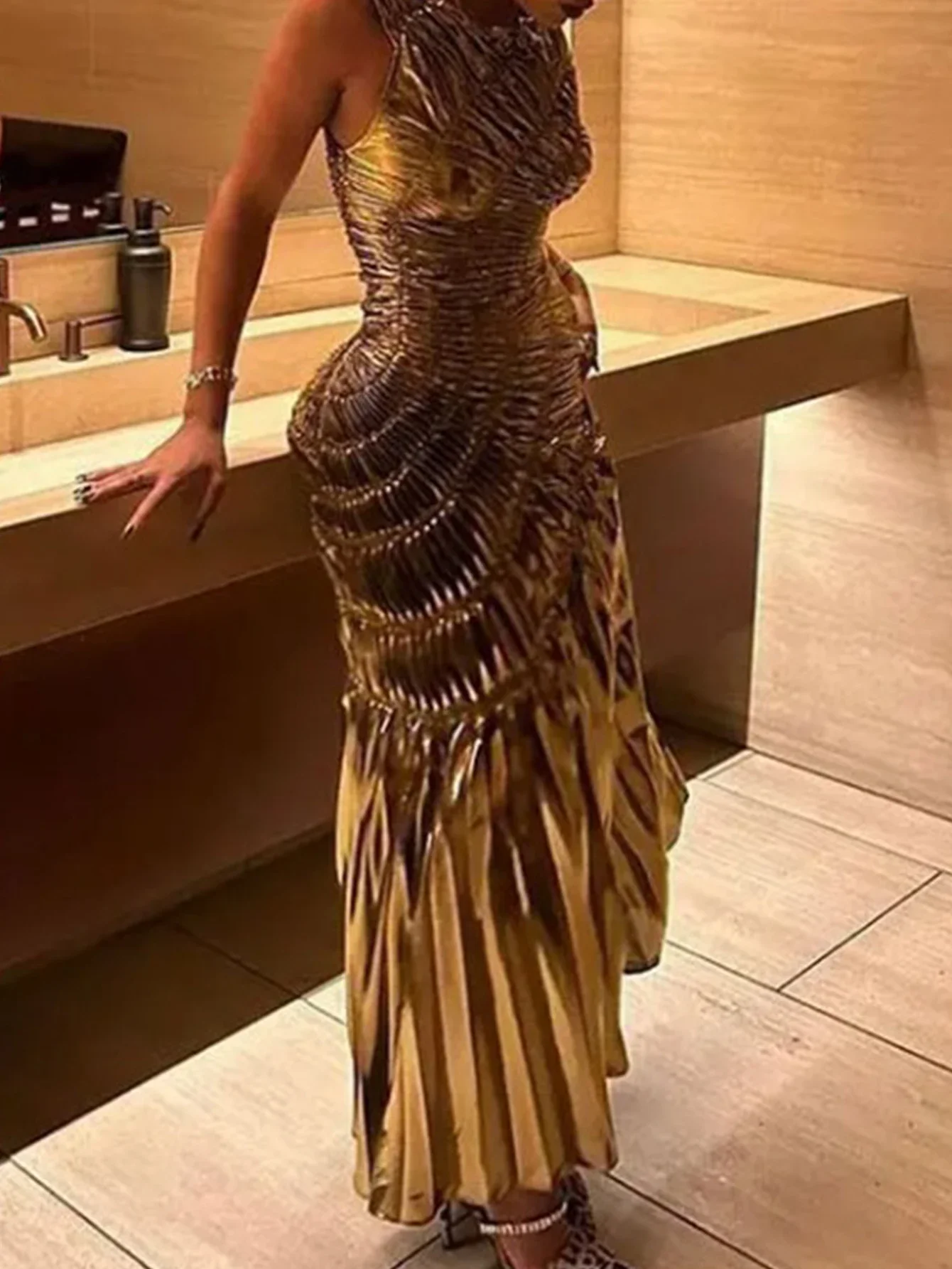 Sexy folds gold maxi summer dress women bodycon club birthday party dress woman clothing prom evening long dresses