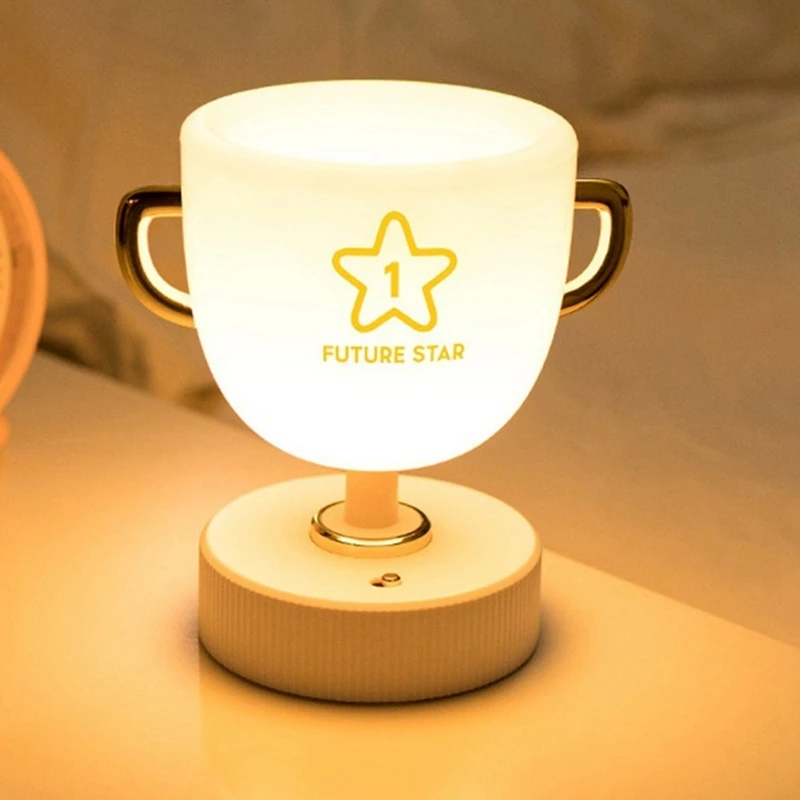 ABNO-LED Lampada trofeo per bambini Portapenne per apprendimento Lampada da comodino per camera da letto per bambini Regalo di compleanno Luce notturna