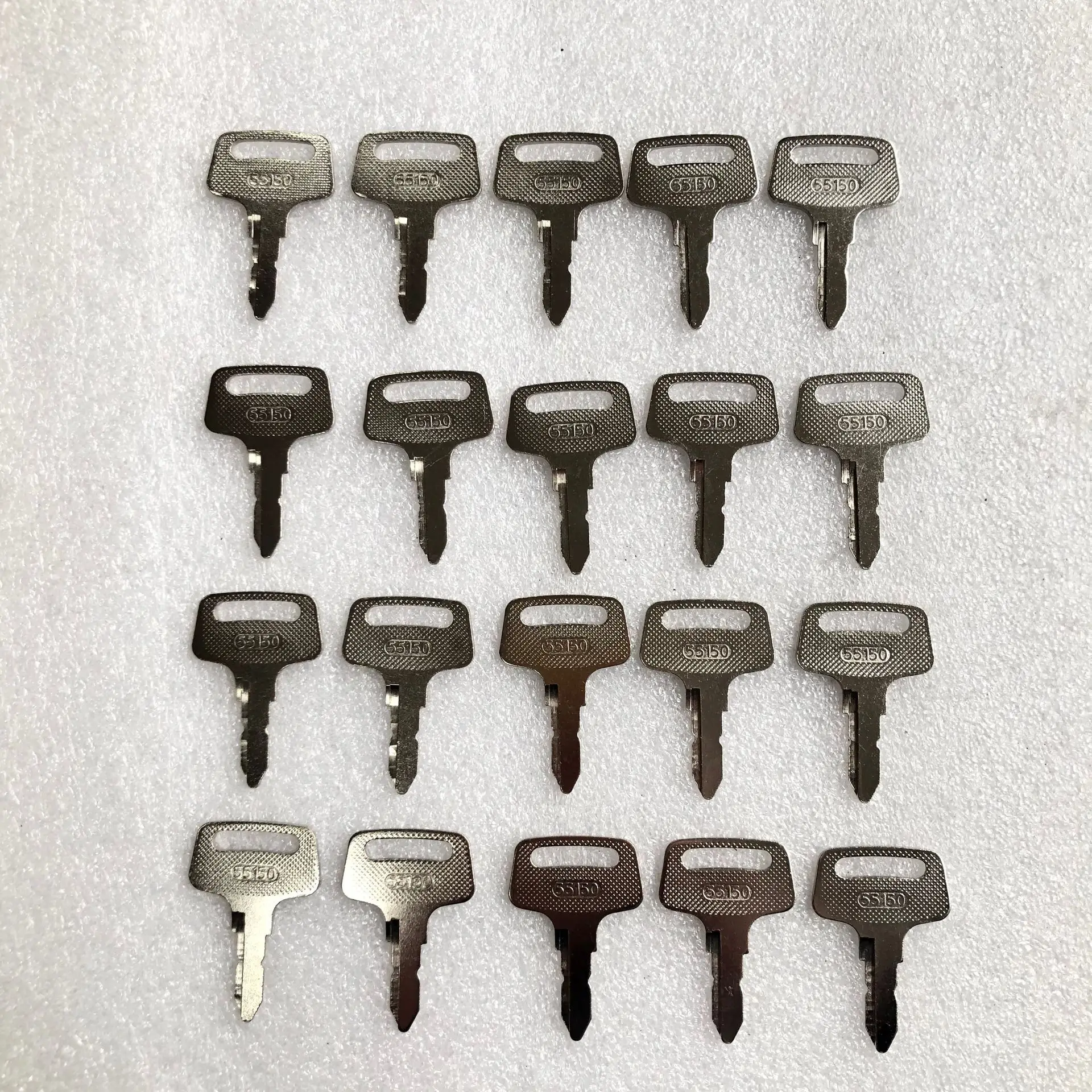 

20 PCS 55150 Key 37410-55150 Ignition Switch Key For Kubota BX1500 BX1800 BX1830 BX22 BX2200 BX2230 B1550 B1750 Tractor