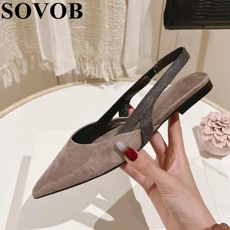 

Spring New Women's Elastic Band Pointed Sandals Shallow Mouth Metal Bead Low Heel Casual Multifunctional Commuting Shoes 2024