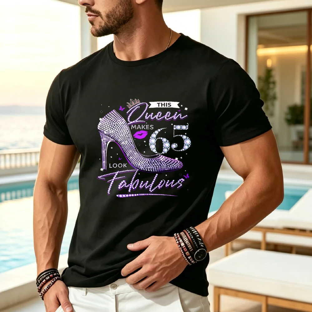 Camiseta de mujer para el 65.º cumpleaños con la frase 'Esta Reina Crea 65 Looks Fabulosos', 100% JPG, Mismo estilo para hombre y mujer, Camiseta estampada de manga corta de verano 2025, 220G puro.