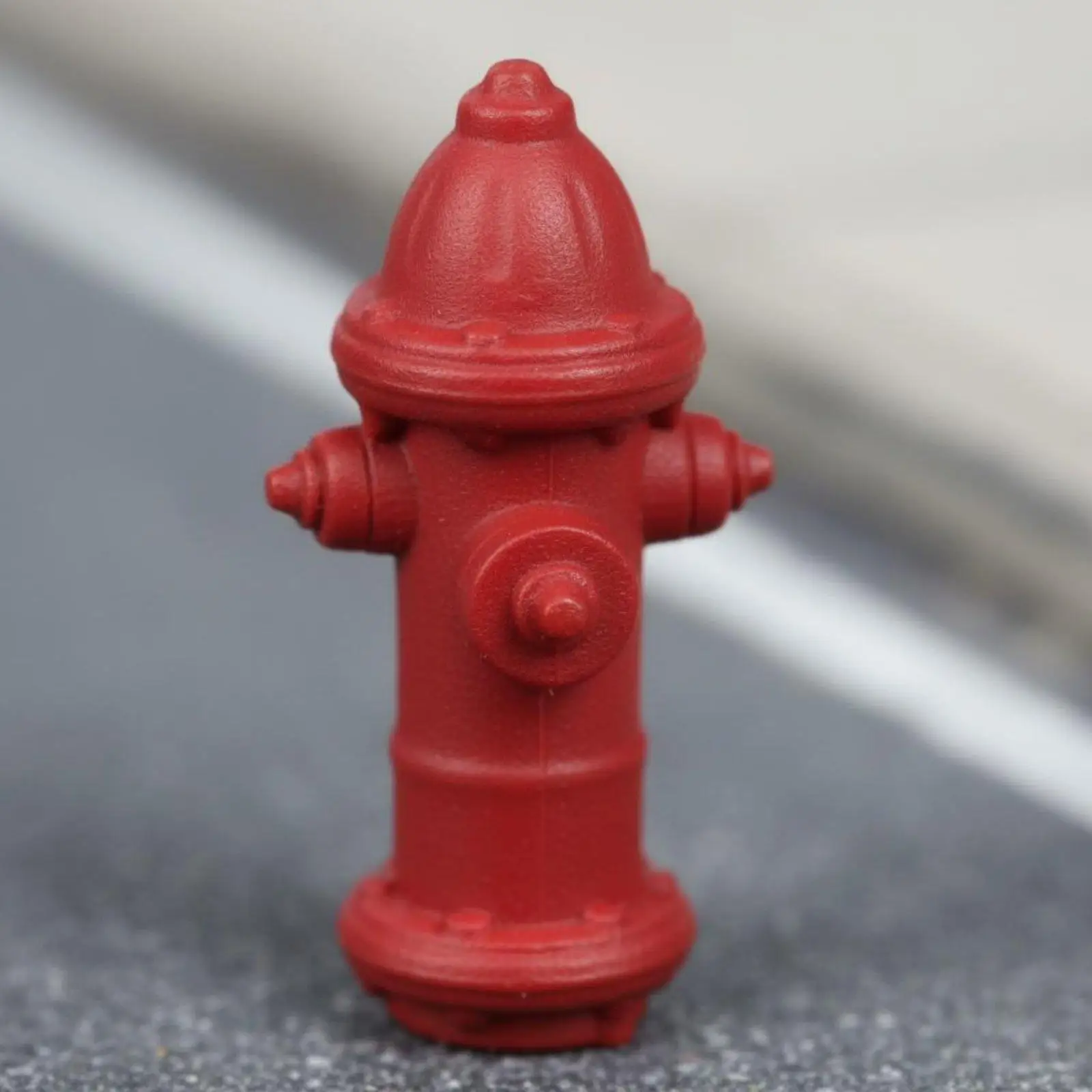 Weathered Miniature Fire Hydrant Model 1 64 Scale Town Decoration for Diorama Hobby Photography Backdrop