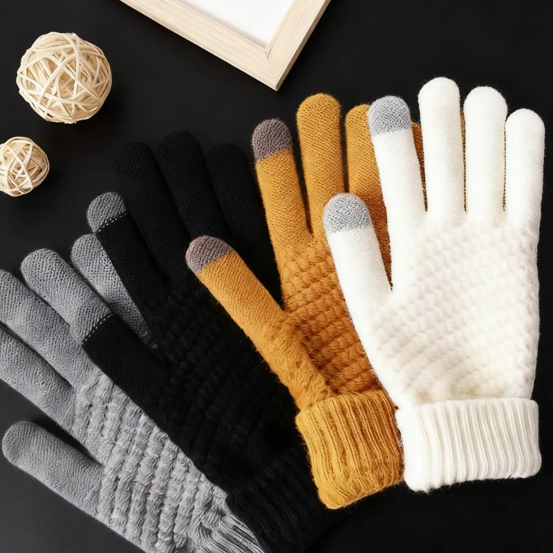 2/4Pcs (1/2 Pair) Pineapple-Patterned Cold-Proof Warm Gloves in Stock, Touchscreen-Compatible, Thickened and Fleece-Lined, Couple's Men's Cycling Winter Cold-Proof Essentials, Holiday Gifts, Thanksgiving, Birthday, New Year Gifts