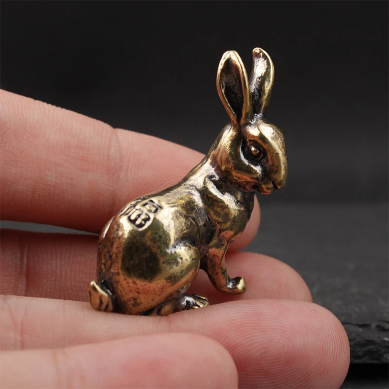 Cute Vintage-Style Rabbit Brass Statue Rabbit Figurine Feng Shui Landscaping Home Desk Office Shelf Ornament Easter Decoration