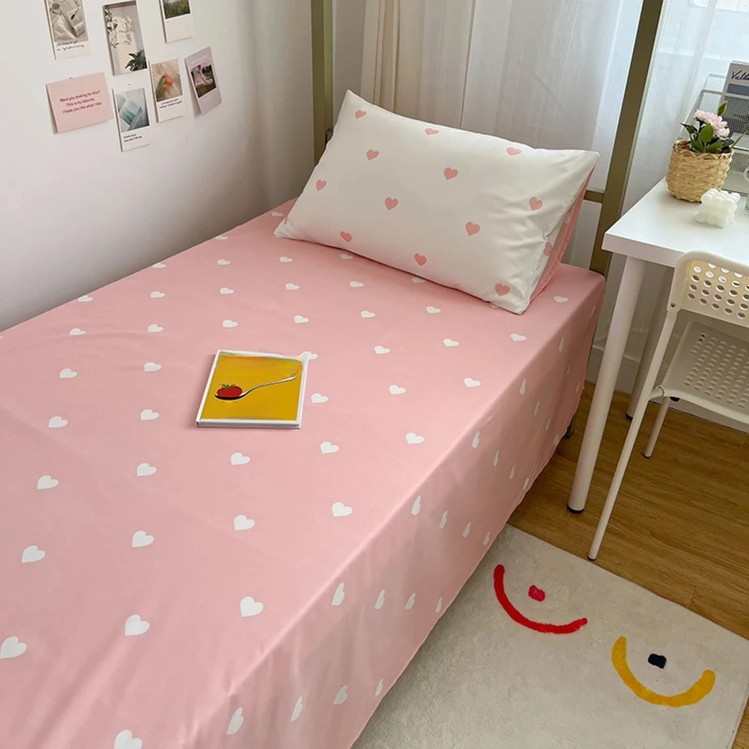 Soft and Skin-Friendly Student Dormitory Three-Piece Set Love Printed Quilt Cover, Household Bed Sheet Set - Suitable for Sleepi