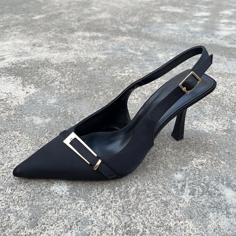 Sepatu Wanita Desainer Metalik - Metallic Heel Sandal ulasan dan harga