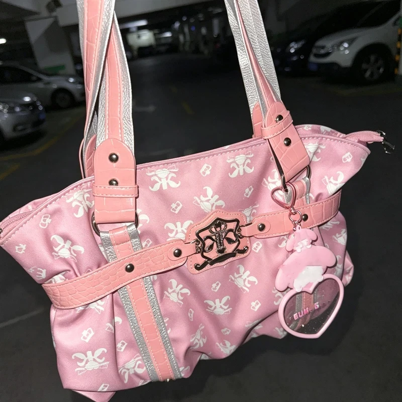 Vintage Y2k Pink Shoulder Bag Silver Embossed Pattern Metal Badge Decor Heart Charm Pendant Retro Stylish Casual Carry Handbag