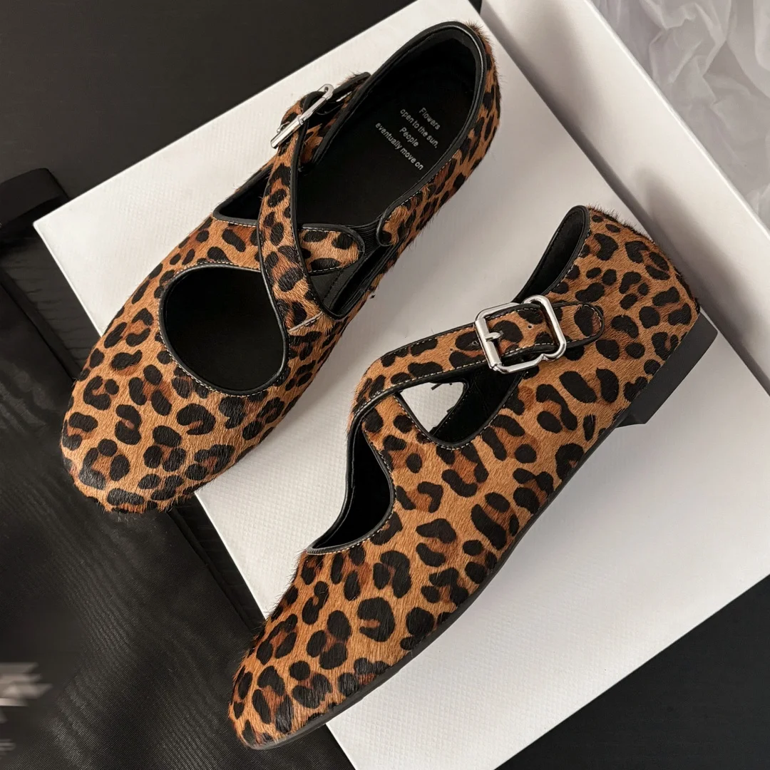 2025 Spring new women's leopard horsehair narrow band cross strap flats round toe leisure soft comfortable female ballerinas hot