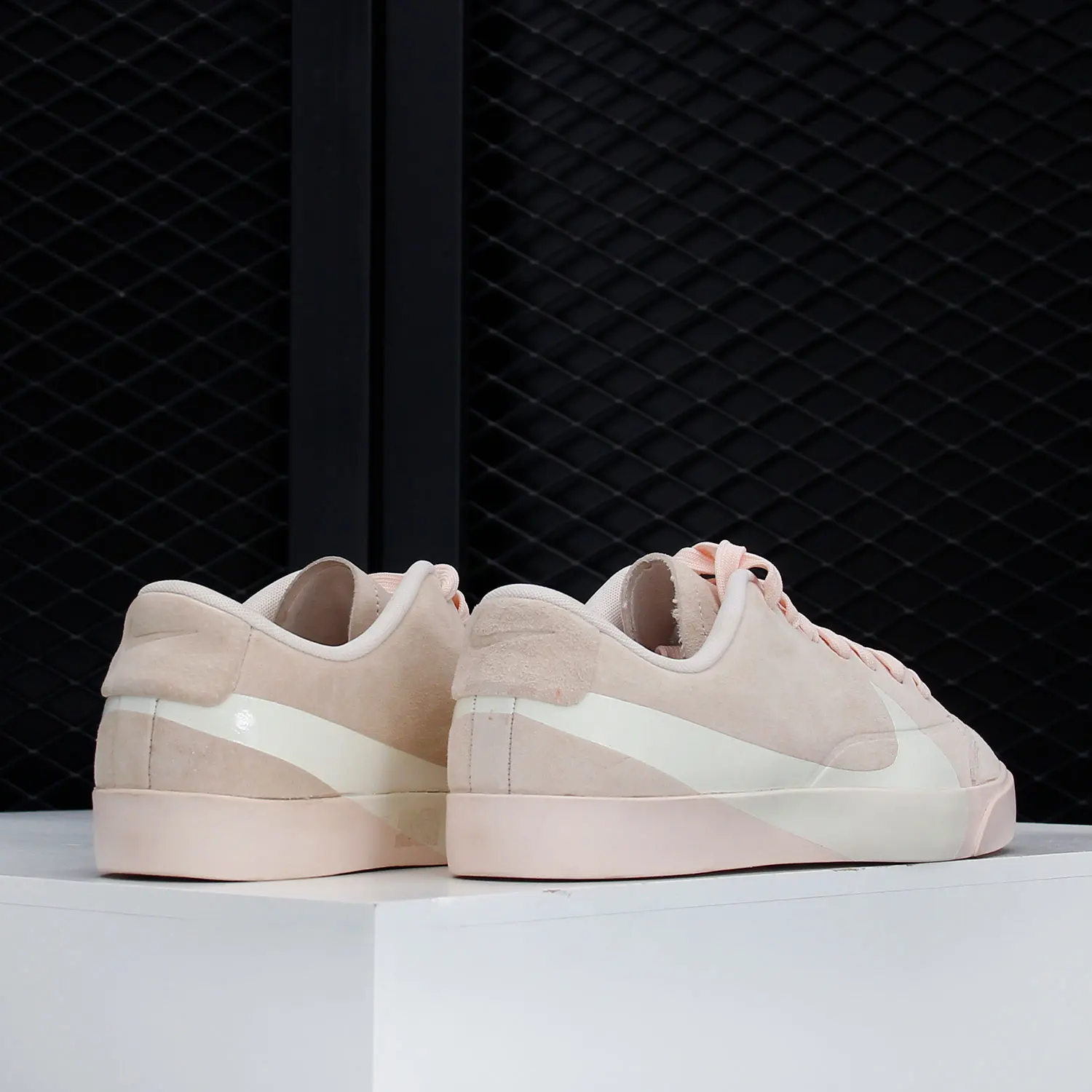 

Nike Authentic BLAZER CITY LOW LX Women's Casual Skate Shoes AV2253-800