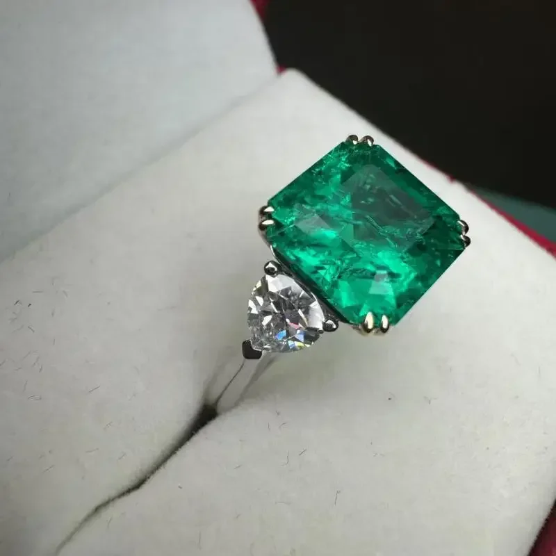 Pirmiana Customized 18k White Gold 10x10mm 4.5ct Lab Grown Emerald Ring for Women Party Gift