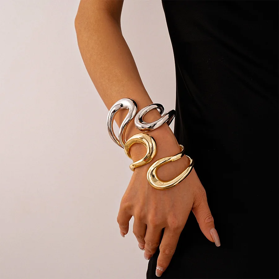 New Exaggerate Geometry Irregular Hollowed-Out Cross Open Mouth Bangle for Woman  Adjustable Bracelet Paty Jewelry Daily Wear