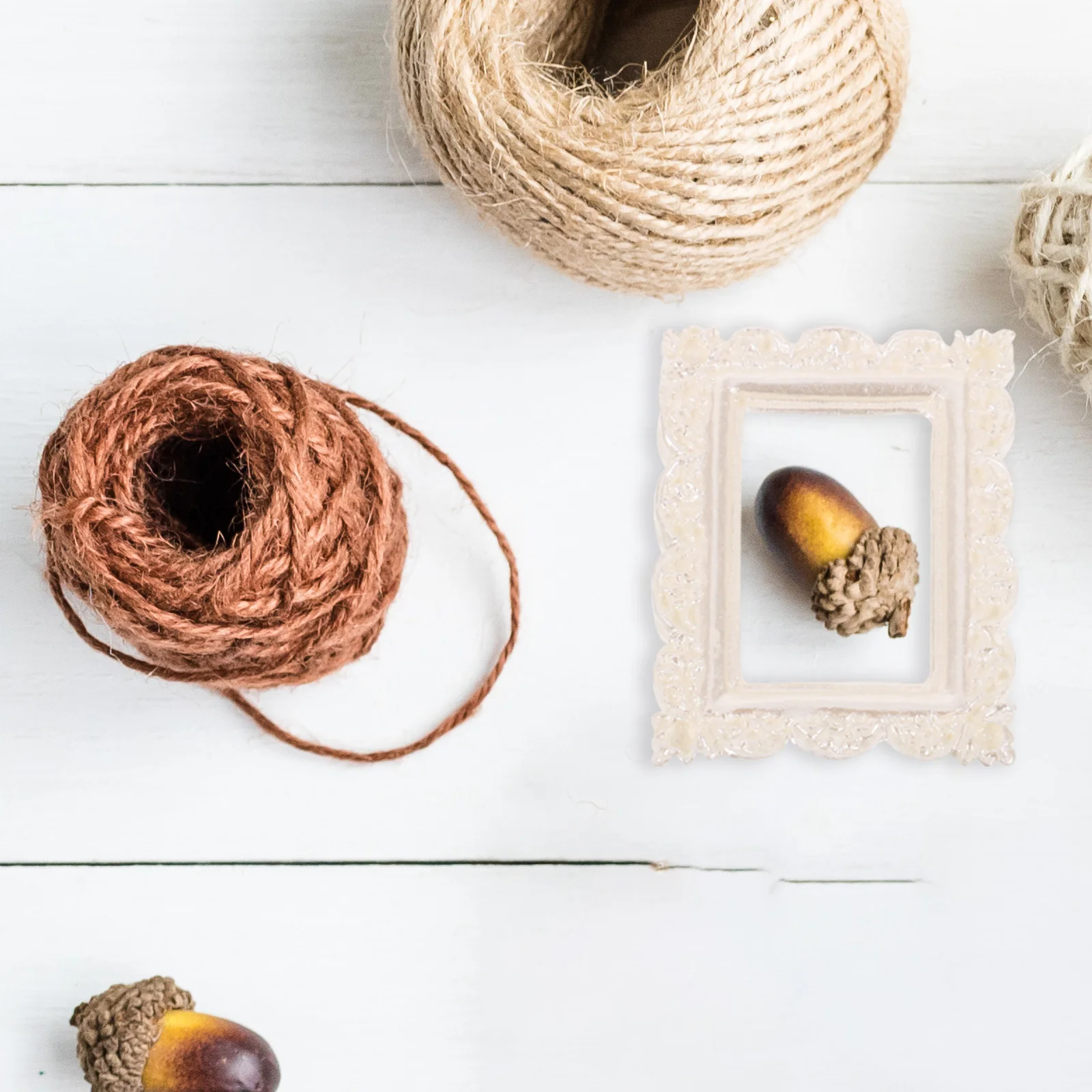 

10Pcs Miniature Photo Frames Resin Vintage Design Small Photo Holders for DIY Craft Projects Home Use Mini Picture Frame