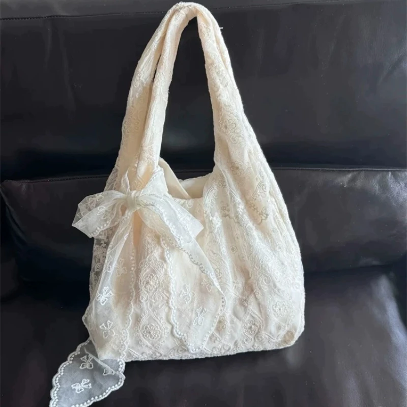 Vintage Weiche Spitzen-Tragetasche mit Großer Kapazität und Zarter Schleifenverzierung, Cremefarbene Schultertasche für Damen, Strand- und Sommer-Unterarmtasche – Detail 6