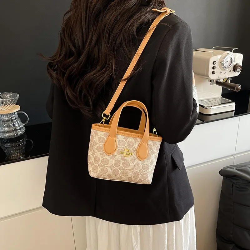 

2025 Women's Bag, Crossbody, High-end Patterned Zipper Bag, Retro Ladies' Handbag, Commuting Tote Bag