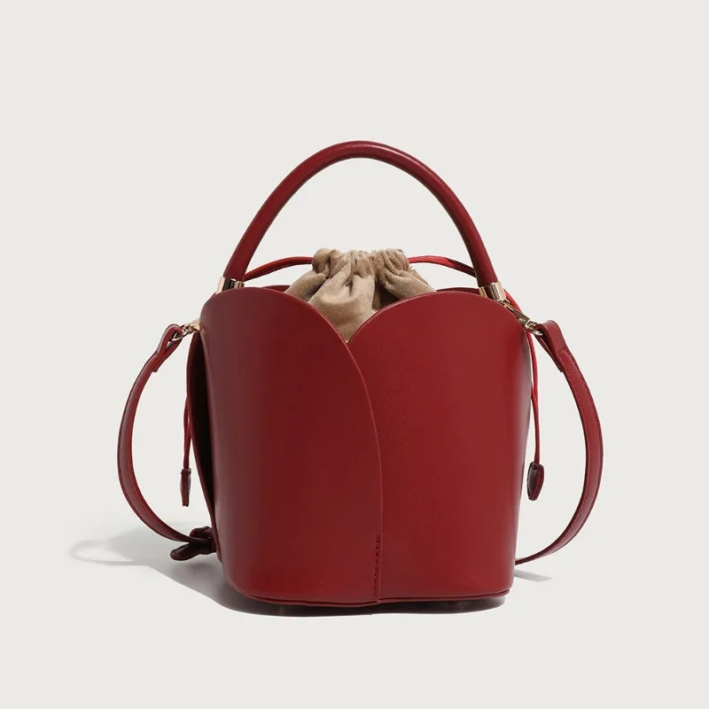 

High quality fashionable niche red bag petal shaped vegetable basket small bag women's cylindrical bucket bag